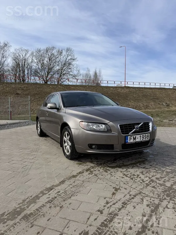 Volvo Pārdodu ar jaunu tehnisko apskati 14.04.2027.