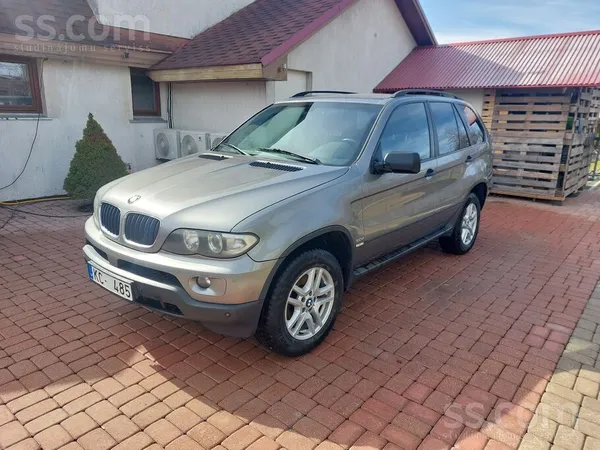 BMW Īpašnieks pārdod BMW X5 Auto atrodas Dārziņos tel.
