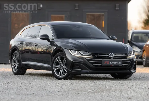 Facelift R-Line Volkswagen Arteon 1.4 Hybrid 218zs , automātiskā Ātrumkārba.