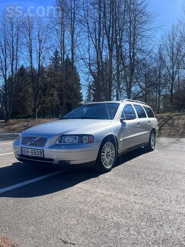 Volvo Pārdodu Volvo V70 2.4d 120kw . Labā tehniskā un vi