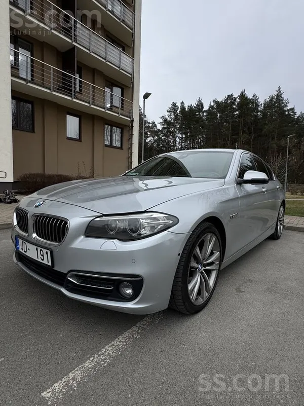 Pārdod BMW 530 3.0 dīzelis, Facelift, automātiskā ātrumkārba. 
Auto labā te