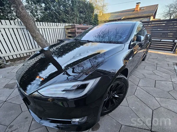 "Raven" Tesla Model S 100D Long Range, atjaunināta versija. 
Galvenie Raven uzlaboj