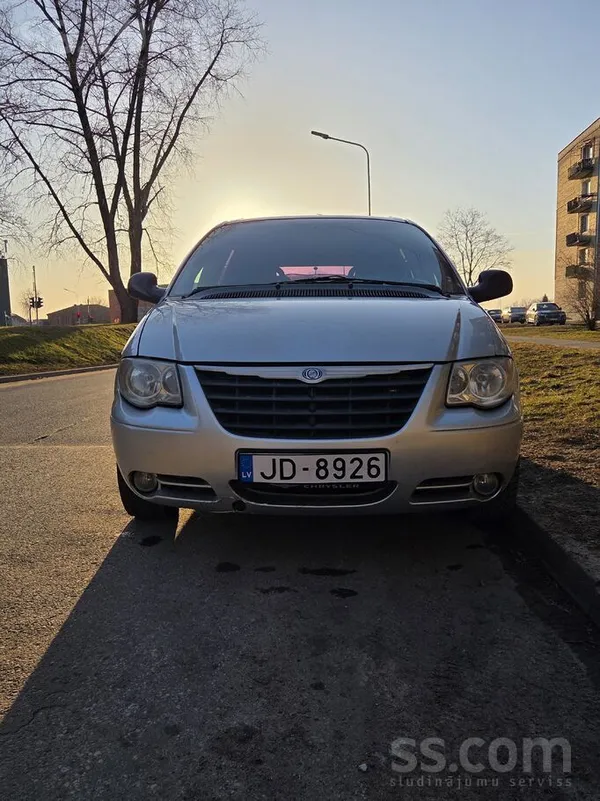 Chrysler Продам в связи с покупкой нового меньшего авто. За