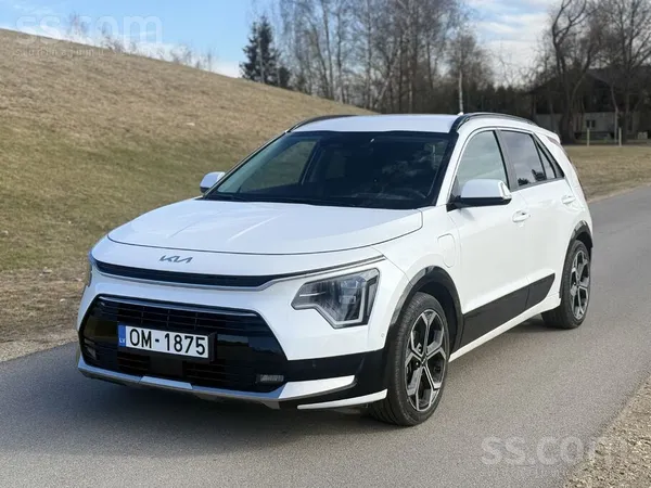 Pārdod Kia Niro Plug-in Hybrid (jaunais modelis no 2022. gada) ļoti labā teh