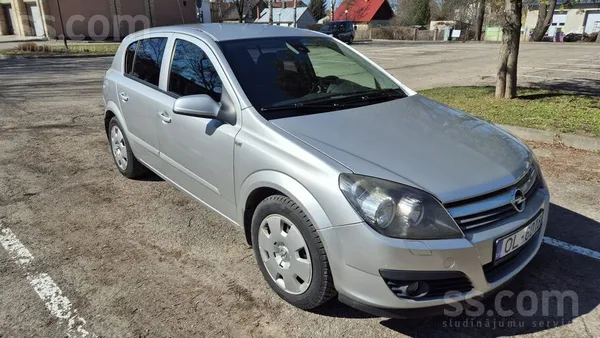 Opel Pārdodu Opel Astra H ar mazu nobraukumu 126000 km,
