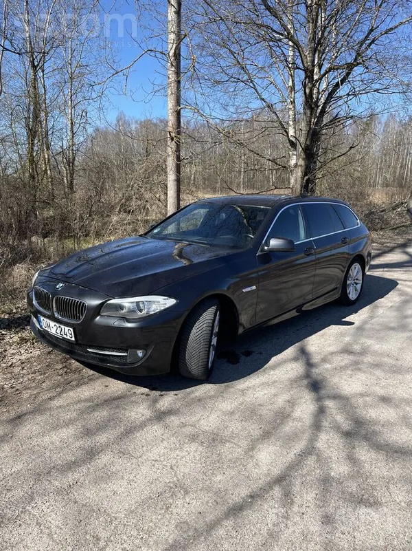 Продается BMW 528i F11 2012 года с 2.0л бензиновым двигателем N20 с 180 кВт