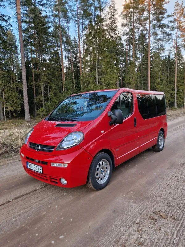 Opel Pārdodu Opel Vivaro. 99kw. Busiņš labā tehniskā un