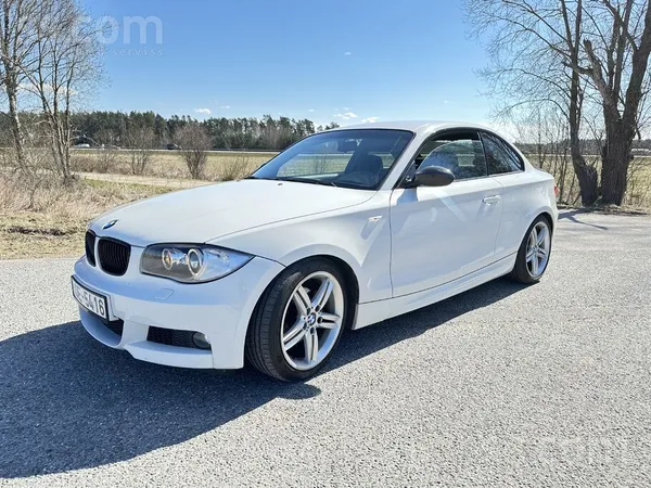 BMW E82 120d 6мкпп в хорошем состоянии. Новый техосмот