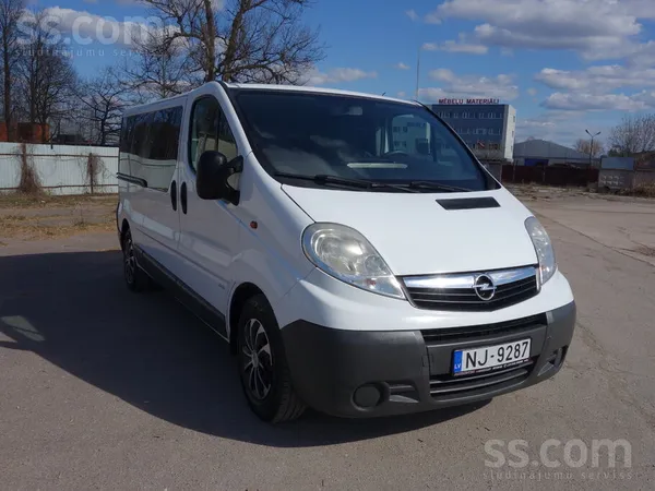 Opel Opel Vivaro. Tour. 2.0Cdti. 84kw. -114лс. Long. Но