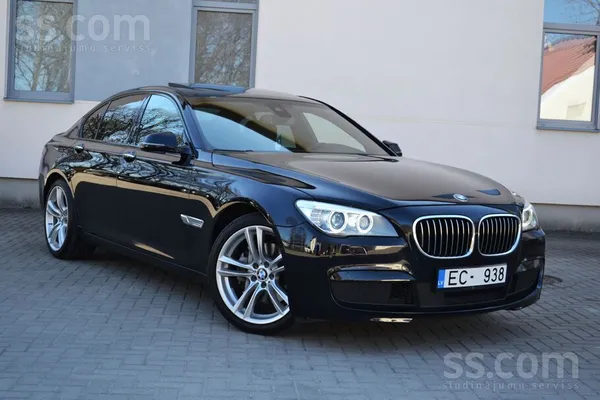 BMW 730 Xdrive M-Sportpackage 190kw 258z/s 
Pirms gada ievests no Vācijas,