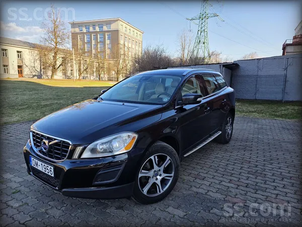 Kopts un mīlēts 2012.gada Xc60 par saprātīgu cenu , skaists, izturīgs un eko