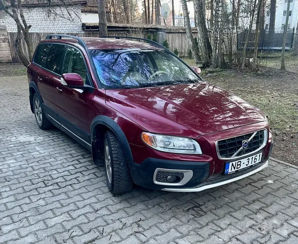 Volvo Steidzami pārdod izturīgu 2008. gada Volvo ar 2.4L