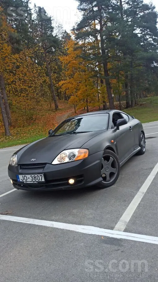 Unikāls Hyundai Tiburon Coupe V6 benzīns ar mehānisko kārbu (6 ātrumi), meln