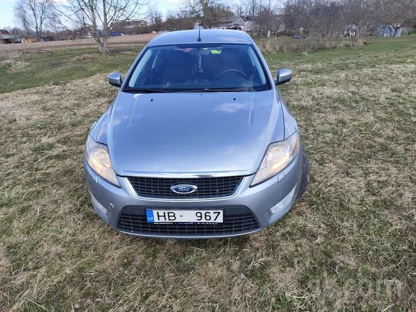 Pārdodu auto darba kārtībā. Tikko izieta TA. Ekonomiska. Mašīna atrodas Smil