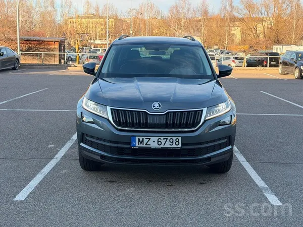 Pārdod Škoda Kodiaq 2021 ar ekonomisko un dinamisko 1.5 Tsi benzīna dzinēju