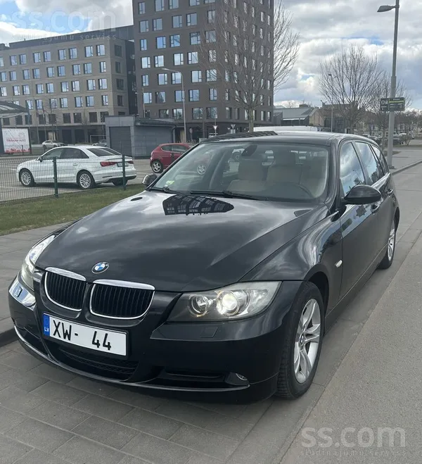 BMW Pārdodu 2008. gada BMW 320d universāli ar manuālo 