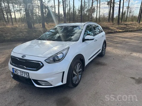 Auto 2019. gadā iegādāts pie oficiālā dīlera Latvijā (Forum Auto), un kopš t
