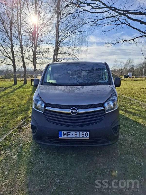 Opel Opel Vivaro-B 9 Sēdvietas 1.6 l dīzelis. 92 kw