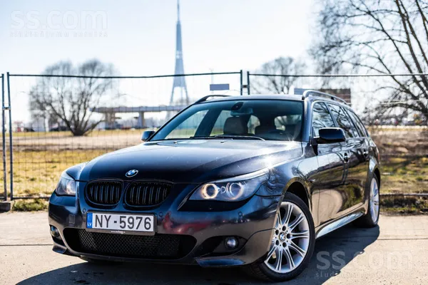 BMW BMW 530d M-pack ar 3.0 dīzeļdzinēju un manuālo ātr