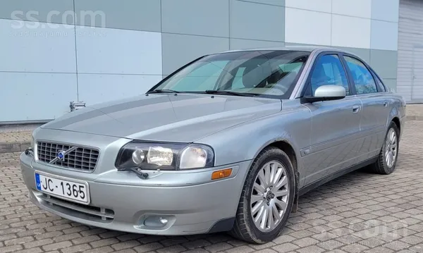 Volvo Pārdod volvo tehniski labā stāvoklī. 