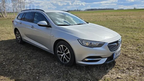 Pārdodu Opel Insignia 2017. gada. 1.6l dīzelis 81kw. Auto 2025. gada nogalē