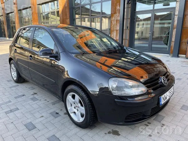 Volkswagen Pārdod Volkswagen Golf 5, 2004. gada, 1.4 Fsi benz