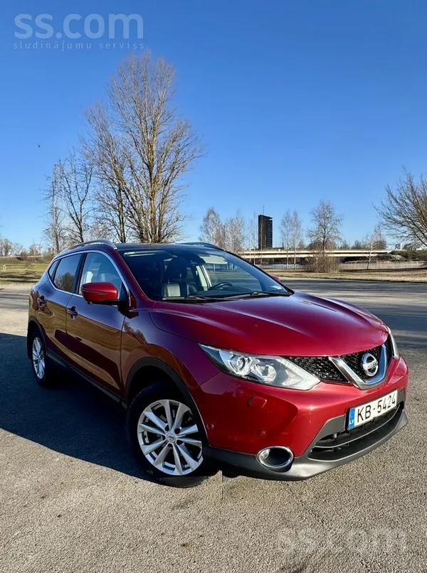 Pārdodu stilīgu un uzticamu Nissan Qashqai 1.5 dCi Tekna+ komplektācija, pil