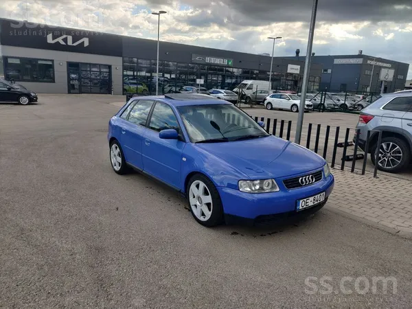 Pārdod Audi A3 1.8T Quattro 150hp

Pieklājīga komplektācija - klimats, kru