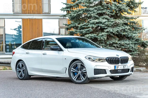 BMW 640 GT 3.0i x-Drive M-Sportpaket 3.0i 250kw/ 340 Zs
Krāsa- Balta pērle
