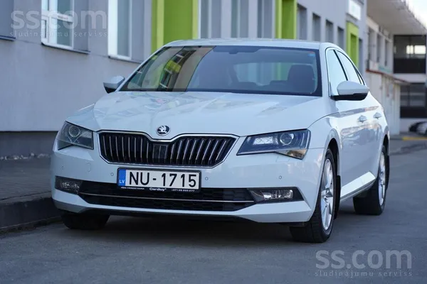 2.0D/110Kw, automāts. 

-parkošanās sens. priekšā un aizmugurē, 
-atpakaļ