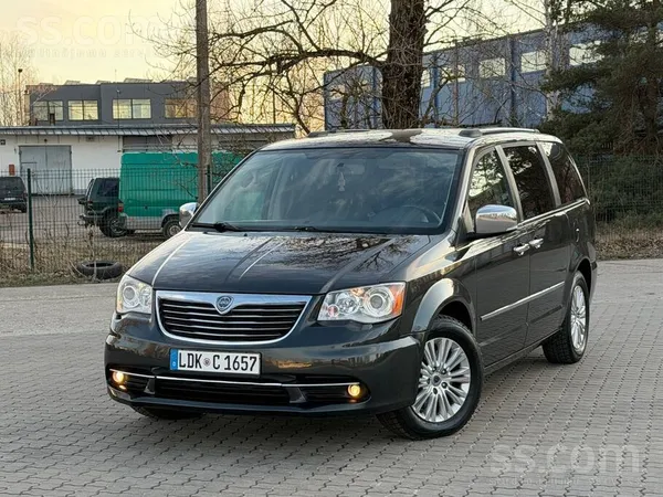 Lancia Voyager