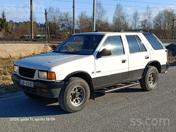 Isuzu Rodeo - 1