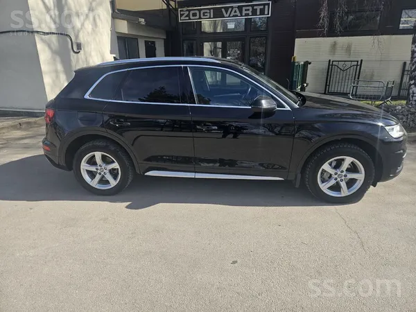 Audi Firma pārdod Audi Q5, regulāri kopts un ideālā stā