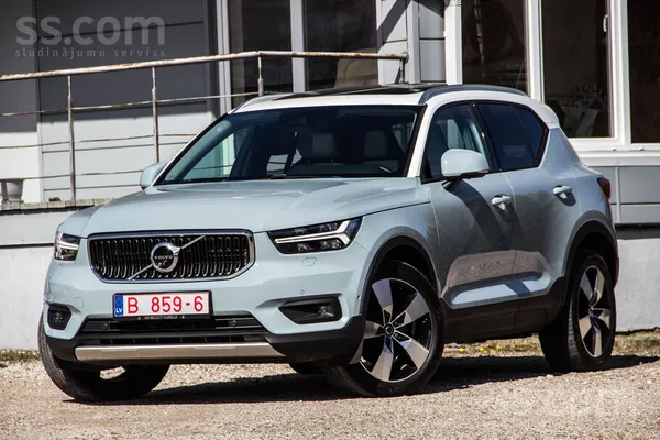Volvo Volvo Xc-40 Individual 2.0 D4 Awd-190 z/s. Automāt