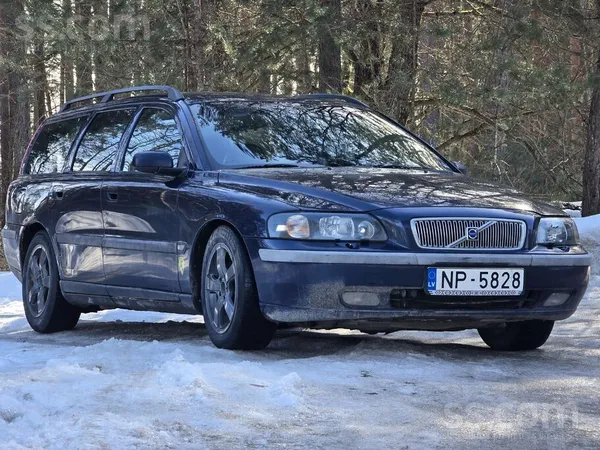 Volvo Ērts pilnpiedziņas vieglais auto (4x4), ekonomisks