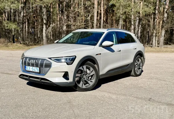 Audi E-tron 55 Quattro 300kw. 

Cena ar Pvn

Teicamā tehniskā un vizuālā