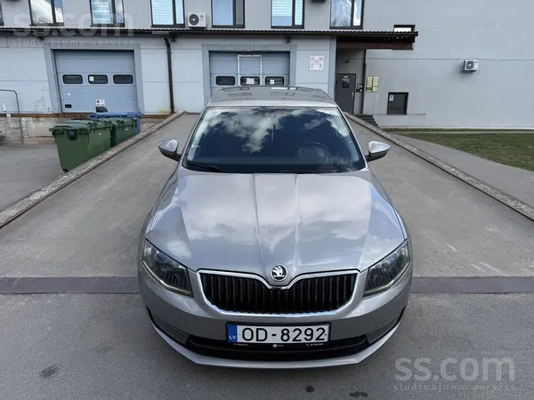Pārdodu Škodu Octavia TA 12.04.2027, ar 1.6 (77Kw) dizelis Ar 5 pakapju manu
