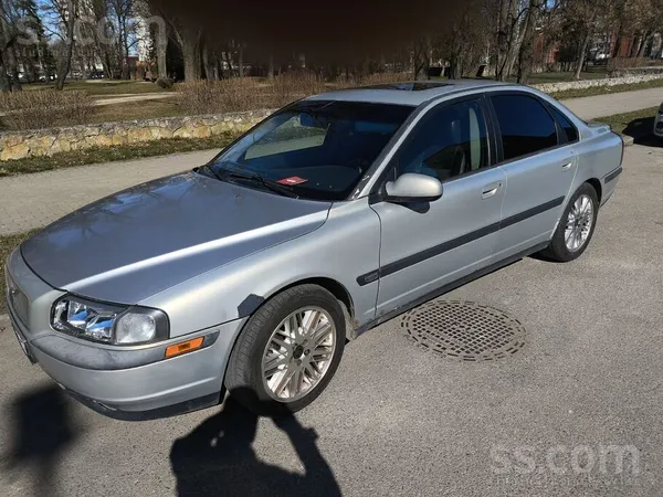 Volvo Labais 2.5 Tdi motors, dinamisks eļļu neēd, bonus