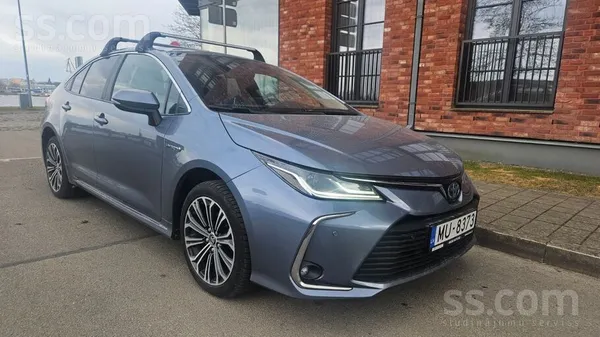 Toyota Toyota Corolla Sedan 1.8 Hybrid (122 hp) Active Pl