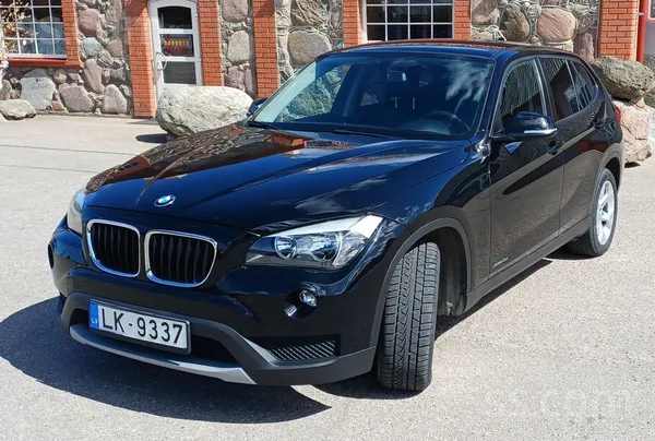BMW Pārdodu BMW X1 2013 gada, auto teicamā tehniskā un
