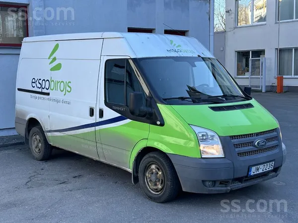 Ford Uzņēmums pārdod Ford Transit 100 T300.