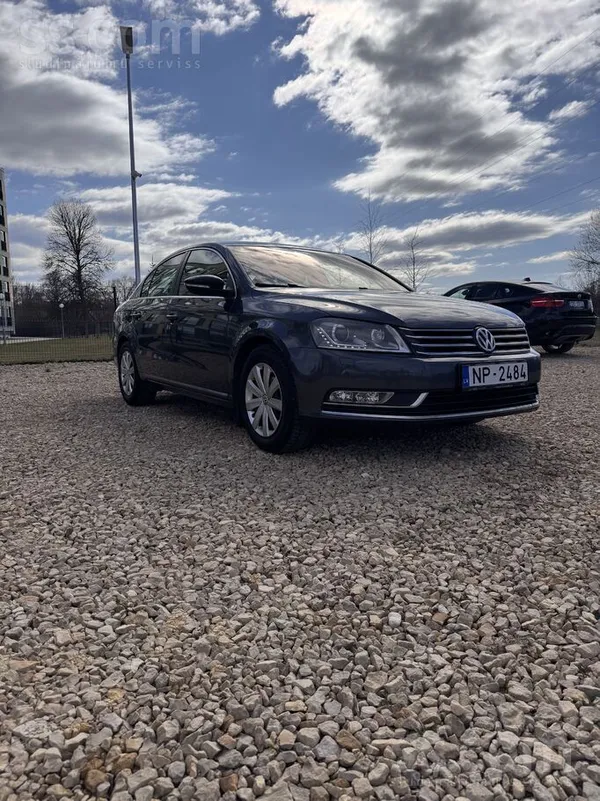 Volkswagen Pārdod Volkswagen Passat B7 ar 1.4 Tsi benzīna dzi