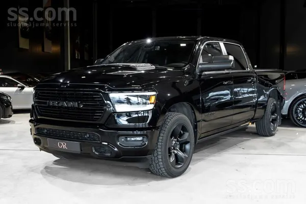 Dodge Pārdod Dodge Ram 1500 Sport ar 5, 7L V8 Hemi dzinē