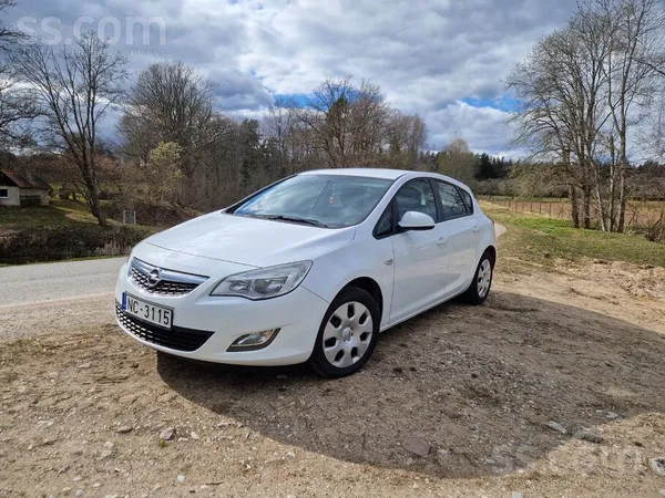 Opel Jauna Tehniskā apskate. Skaisti baltā krāsā Opel A