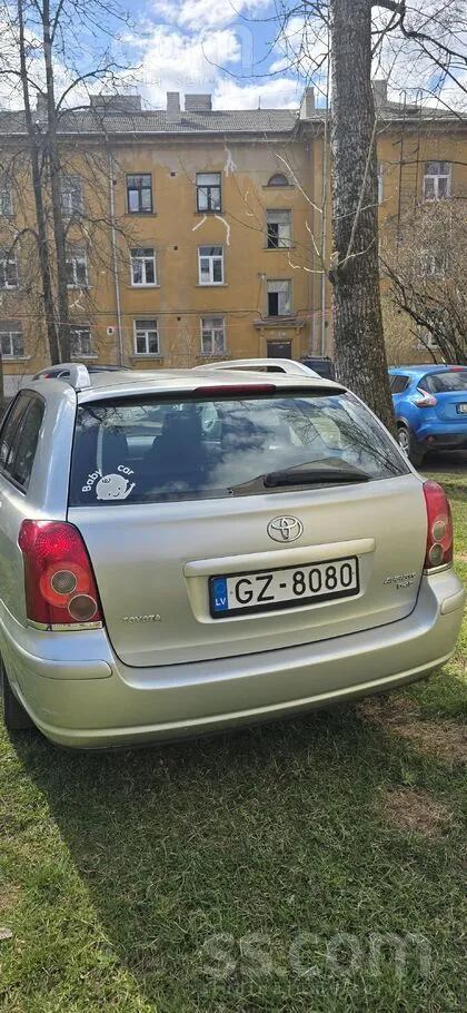 Toyota Pardod uzticamo Toyota Avensis 2.0 d4d dizeli, otr