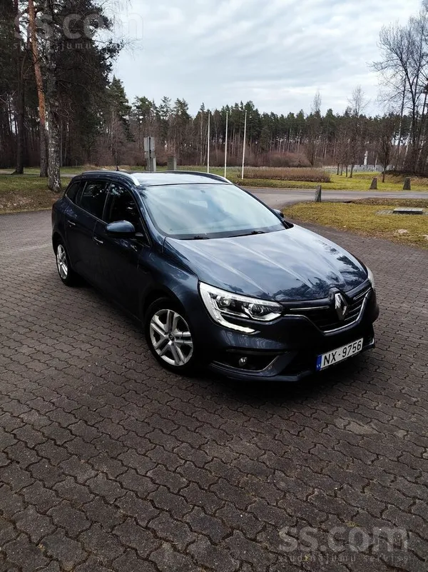 Labs, uzticams, kopts, auto. Degvielas patēriņš 5-6 l uz 100km
Nesen nomain