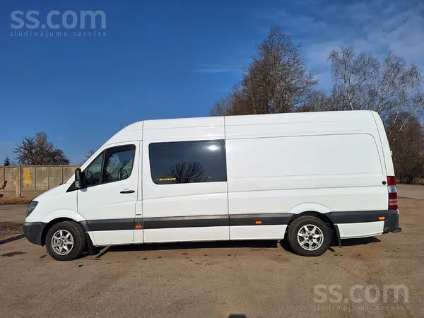Mercedes Juridiska persona pārdod labi saglabātu mikroautob