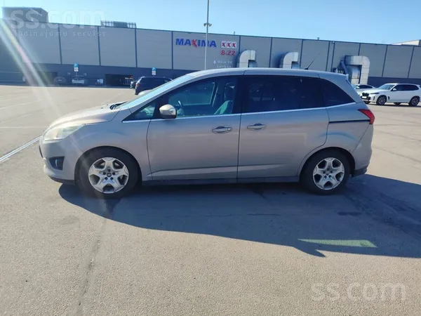 Ford Labdien. Pārdodu Ford Grand C-Max. 7 vietas. 2011.