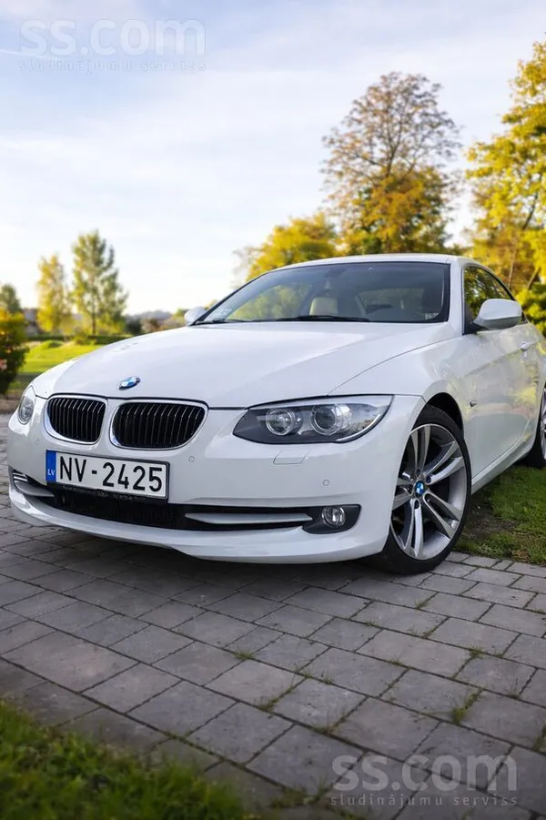 BMW Pārdod BMW 330xd E92 Coupe Final Edition ar jaudīg