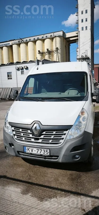 Фирма продаёт грузовой микроавтобус Renault Master L3H2.Машина в нормальном